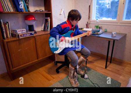 Sami-Kind in der Schule im Norden Finnlands Stockfoto