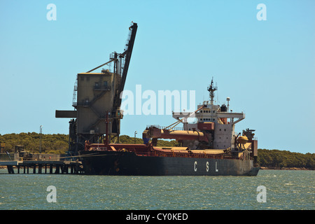 Kommerzielle Tanker Schiff vor Anker im Hafen von Brisbane dock Yard Moreton Island Australien Stockfoto