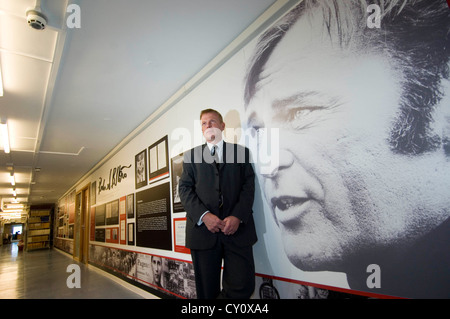 Swansea University Professor Chris Williams, der The Richard Burton Diaries Buch herausgab, die im Oktober 2012 ins Leben gerufen wurde. Stockfoto