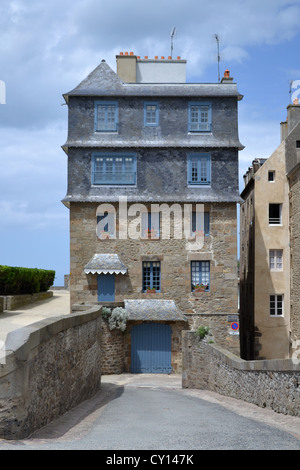 Saint-Malo, Bretagne, Frankreich. Eine befestigte Hafenstadt im Nordwesten Frankreichs am Ärmelkanal. Stockfoto