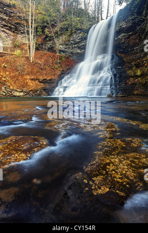 Wenig Stony Creek Talfahrt über Cascade Falls, Pembroke, Giles County, Virginia, USA. Stockfoto