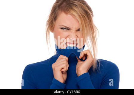 Frau beißende Rollkragen Pullover flirten Stockfoto