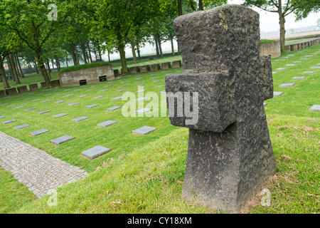 Bunker auf dem Soldatenfriedhof WW1 Deutsch eine Denkmal in Langemark, Ypern, Belgien Stockfoto