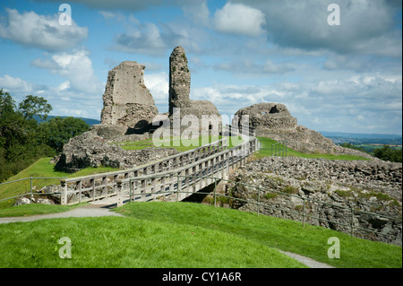 Das 13. Jahrhundert Ruinen von Montgomery Burg auf dem Burgberg, Powys, Mid Wales, Vereinigtes Königreich.  SCO 8695 Stockfoto