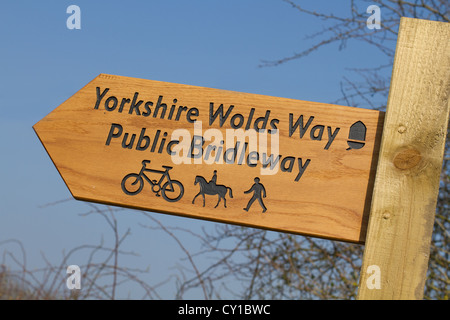 Yorkshire Wolds Weise öffentliche Maultierweg Zeichen Stockfoto