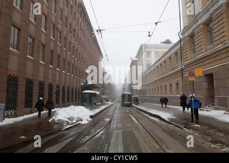 Alexandergatan (Haupteinkaufsstraße in Helsinki) Stockfoto