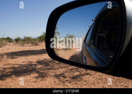 Hauptstraße im Süden Namibias. Stockfoto