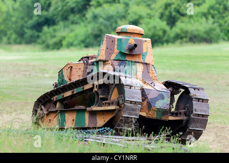 Eine Nahaufnahme von einem Weltkrieg Renault FT-17 Panzer. Stockfoto