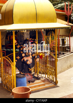 Medine Mauritius Hindu-Gott und Kali in Tamil-Hindu-Tempel für Zuckerrohr Arbeiter tantrischen de Maha Kali Tookay Tempel Stockfoto