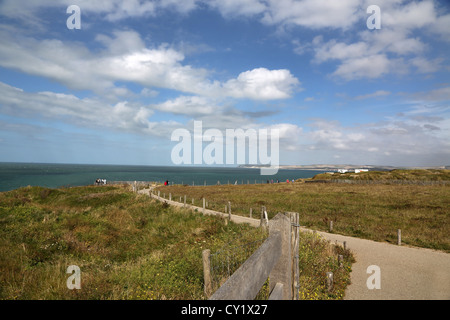 Cap Gris Nez Côte Opale Pas de Calais Frankreich Coastla Pfad führt zu Plattform suchen Out To Sea Stockfoto