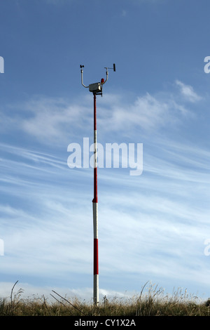 Cap Gris Nez Côte Opale Pas De Calais Frankreich Wetterstation Windmesser an der Küste Stockfoto