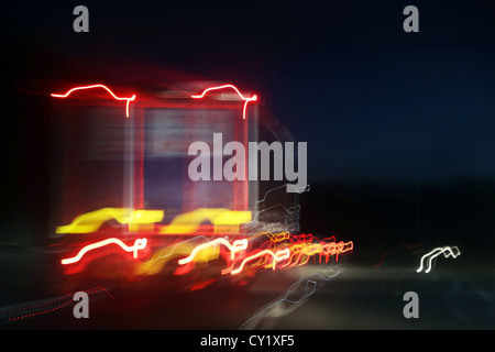 Abstrakte Lichter auf der Autobahn bei Nacht England Stockfoto