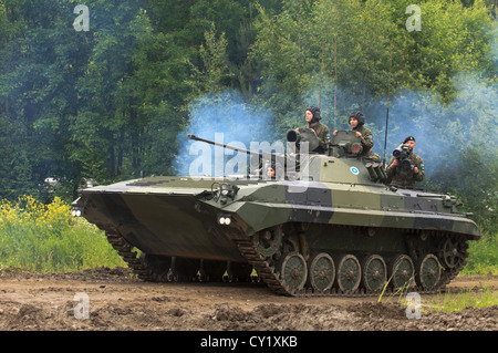 BMP-2 Schützenpanzer der finnischen Armee. Stockfoto