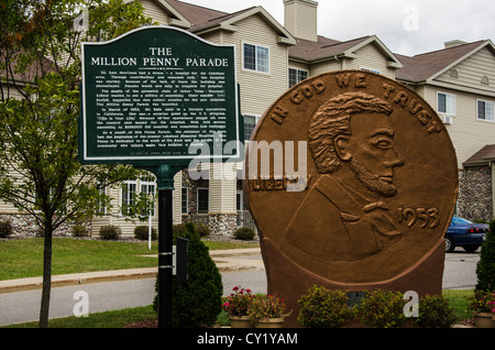 Der weltweit größte Penny in der Stadt Northwoods Waldmeister, Wisconsin Stockfoto