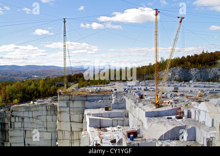 Felsen des Alters Granitsteinbruch in der Nähe von Barre, Vermont. Stockfoto
