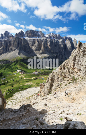 Sommerlandschaft und Monte Sella und Gardena pass von Cir Group, italienischen Dolomiten Stockfoto