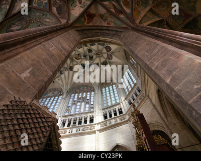 Vault - die Decke der Kirche der Heiligen Barbara in Kutná Hora Stockfoto