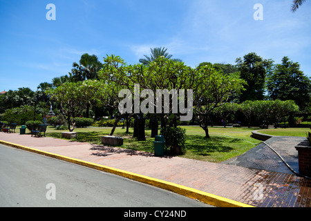 Im Park des Fort Santiago in der alten Stadt von Manila, Philippinen Stockfoto