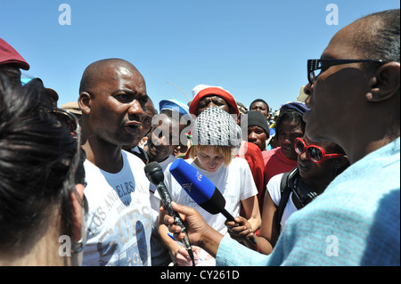 Mametlwe Sebei von der DSM (Democratic Socialist Movement) befasst sich ...