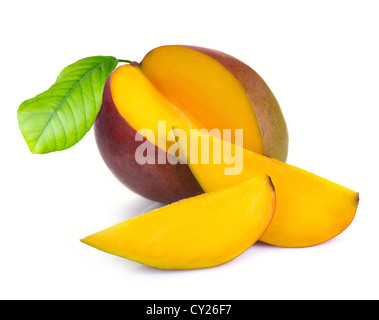 Mango mit Abschnitt auf weißem Hintergrund Stockfoto