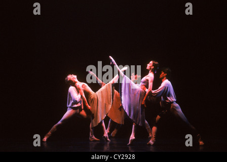 Ballett der Staatsoper Stockholm Sinfonietta von Jiri Kylian durchführen Stockfoto