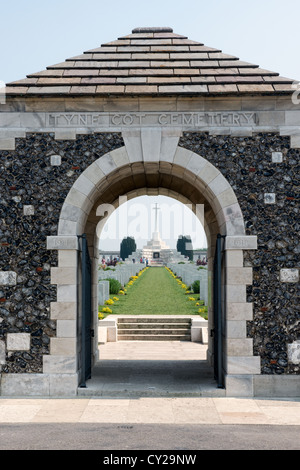 Der Eingang zum Tyne Cot Soldatenfriedhof und Gedenkstätte Passchendael Stockfoto