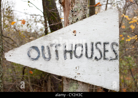 Plumpsklo Zeichen, Bread and Puppet Theater, Barton, Vermont, USA Stockfoto