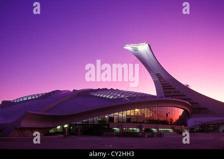 Zoo de Montreal Biodome Night Sonnenuntergang Gebäude Turm Olympiastadion Montreal Biodome Stockfoto