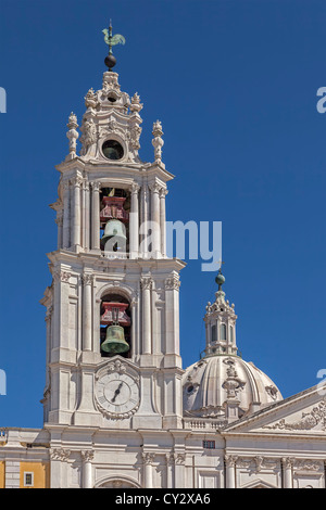 Nationalpalast von Mafra, Kloster und Basilika in Portugal. Franziskaner Orden. Barock-Architektur. Stockfoto