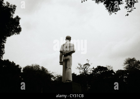 Ly Tu Trong Statue in Hanoi in Vietnam in Fernost Südostasien. Märtyrer Held Geschichte Historisches Symbol Iconic Kultur Himmel ethereal Serenity Kunst Reisen Stockfoto