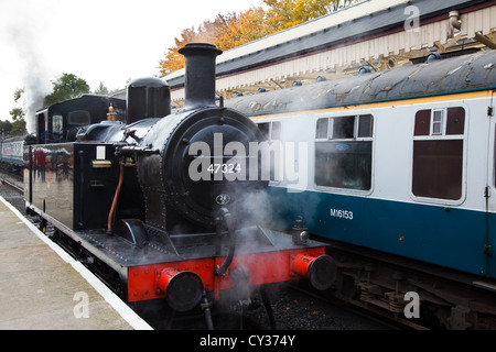 LMS-Klasse 3 F'Jinty', 47324 Güterzuglokomotive an ramsbottom Station, Lancashire, Großbritannien Stockfoto