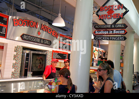 Boston Massachusetts, Faneiul Hall Marketplace, Quincy Market, Boston Kitchen, Lebensmittel, Verkäufer Stände Stand Markt Markt Markt, Zähler, MA1208220 Stockfoto