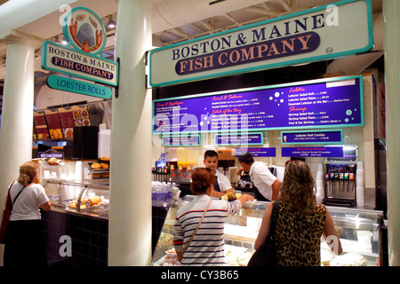 Boston Massachusetts, Faneiul Hall Marketplace, Quincy Market, Lebensmittel, Verkäufer Stände Stand Markt Markt, Boston & Maine Fish Company, Lobs Stockfoto