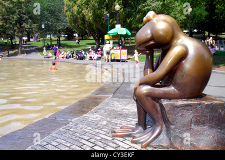 Boston Massachusetts, Boston Common, öffentlicher Park, Froschteich, Brunnen, Wasser, Familien, Sommeraktivitäten, Kinder, Spielen, Statue, Skulptur, MA120823021 Stockfoto