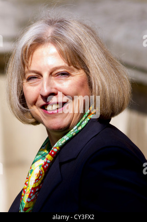 London, UK. 29. 2012. (Im Bild) Home Secretary Theresa kommt Mai bei der Leveson-Untersuchung im Royal Court of Justice London Stockfoto