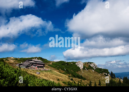 Landschaft in den Bergen Ceahlau während der Herbstsaison Stockfoto