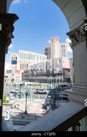 Blick auf das Hotel Palazzo aus der venezianischen Hotel Las Vegas, Nevada Stockfoto
