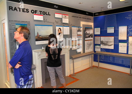 Portland Maine, Neuengland, Cape Elizabeth, Portland Head Light, Leuchtturm, Fort Ft. Williams Park, Museum, Ausstellungsausstellung Sammlung, Senior Stockfoto