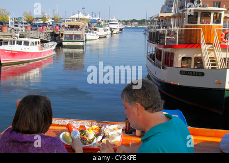 Portland Maine, historischer Old Port District, Congress Street, Chandlers Wharf, Portland Lobster Company, Außentische auf dem Bürgersteig im Freien, Restaurants, Casco Bay, Stockfoto