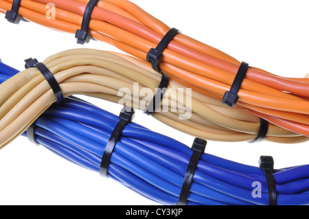 Trauben von Netzwerk-Kabel in Unternehmensnetzwerken Stockfoto