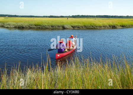 Maine, Nordost, Neuengland, Scarborough, Scarborough Marsh Audubon Center und Nature Store, Dunstan River Water, Kanu, Vermietung, Salzwassermündung, Familie f Stockfoto