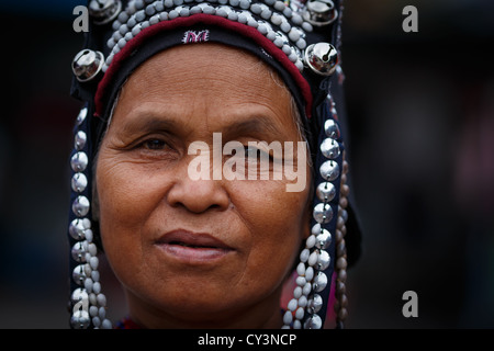 Porträt der Frau vom Stamm Akha, Chiang Mai, Thailand Stockfoto