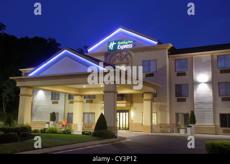 Rhode Island Newport, Middletown, Holiday Inn Express, Motel, Hotel, Vorderseite, Eingang, Dämmerung, Nacht, RI120819076 Stockfoto