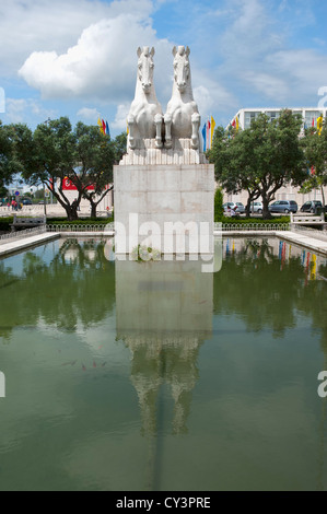 Praça do Imperio, Stein Pferde, Stadtteil Belem, Lissabon, Portugal Stockfoto