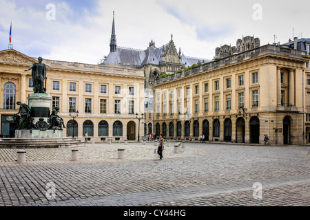 Statue von Louis XV in Place Royale in Reims, Frankreich Stockfoto