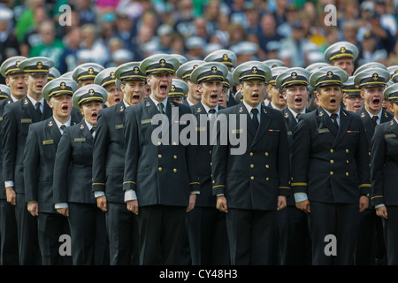 DUBLIN, Irland - SEPTEMBER 1 Navy Midshipmen vor der NCAA Football-Spiel zwischen der Marine und der Notre Dame. Stockfoto