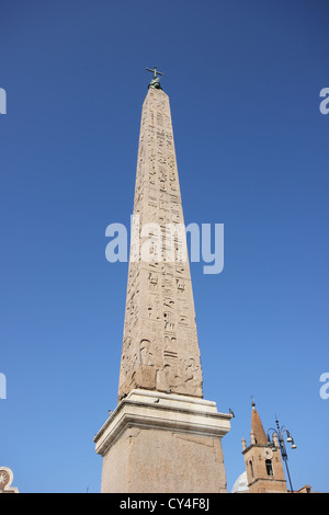 Der Flaminio Obelisk Roma Piazza del Popolo, auf klaren, blauen Himmel Rom, Rom, Denkmal, Italien, Reisen, Photoarkive Stockfoto