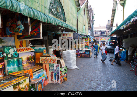 Verkauf von Bildern in den Straßen von Rangun, Myanmar Stockfoto