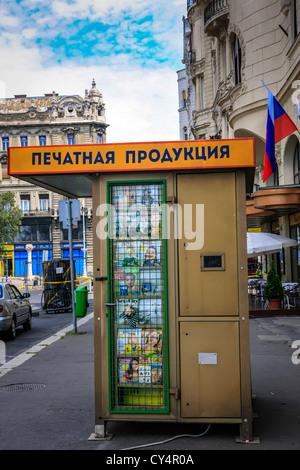 Russische Zeitung Stand in Moskau Stockfoto