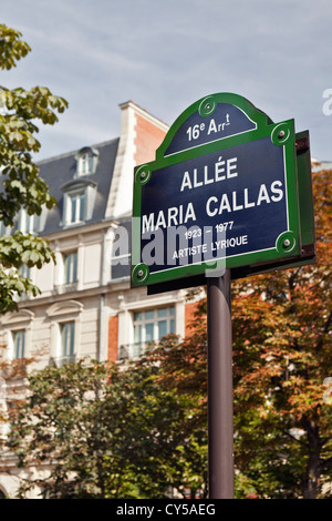 Straßenschild für Allee Maria Callas im 16. Arrondissement, Place du Trocadéro, Paris, Frankreich Stockfoto